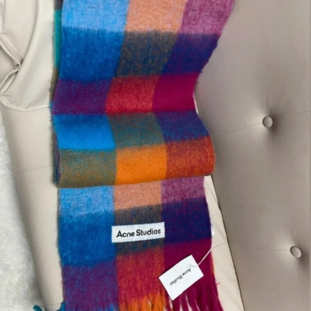 Acne studios scarf - Picture 2 of 5